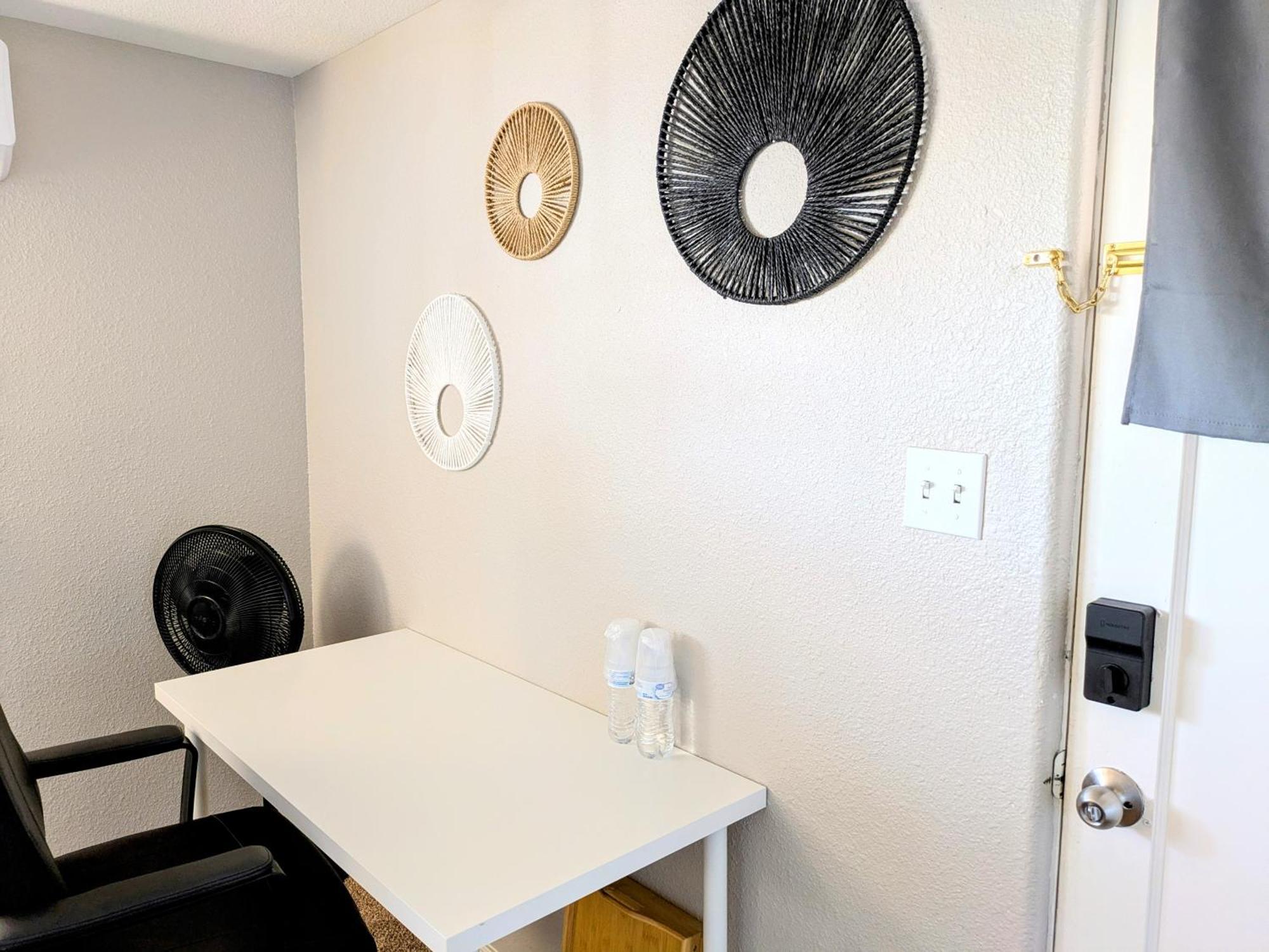 Private Rooms In Phoenix, Az Tempe Exterior photo